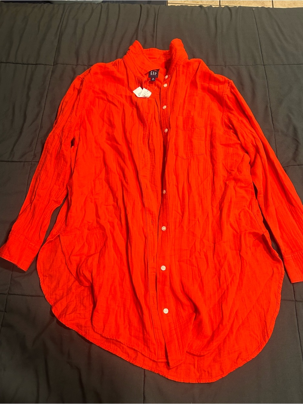 NWT Gap Women’s Weekend Button-Up Gauze Tunic in Bright Red